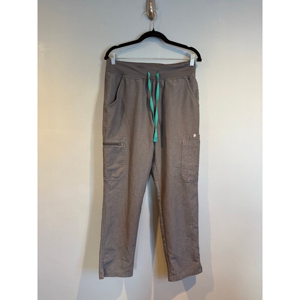 FIGS Technical Collection Cargo Scrub Pants – Gray – Women’s Medium Petite